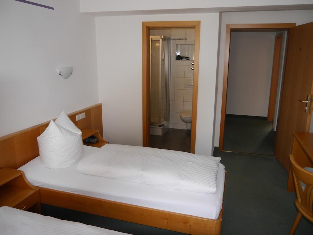 Gasthof Hotel Adler Inneringen Экстерьер фото