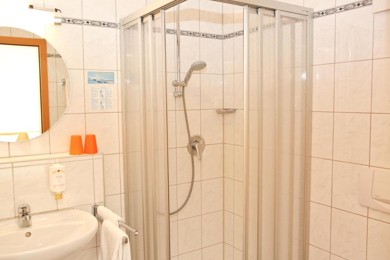 Gasthof Hotel Adler Inneringen Экстерьер фото